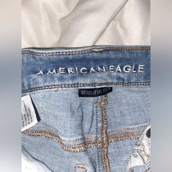 American Eagle Shorts - Picture 4 of 4